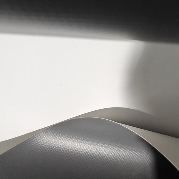 Гомогенная гидроизоляционная мембрана из ПВХ