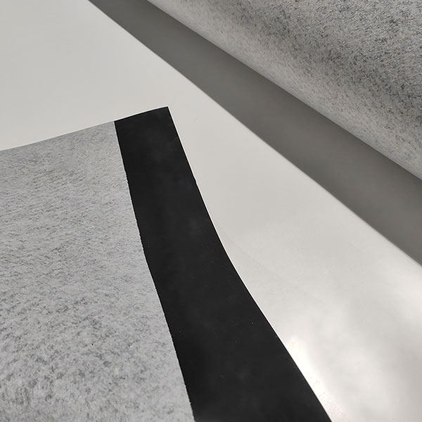 Гидроизоляционная мембрана из ПВХ на флисовой основе