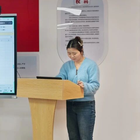 Каждый руководитель отдела будет последовательно отчитываться о своей работе2.