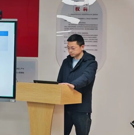 Каждый руководитель отдела будет последовательно отчитываться о своей работе4.