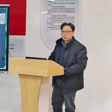 Каждый руководитель отдела будет последовательно отчитываться о своей работе.